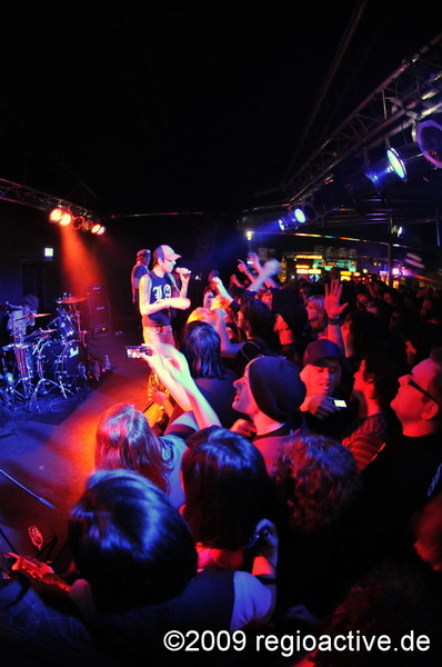 Hollywood Undead, 12.02.09, Live im Underground in Köln.
Foto: Marc Pfitzenreuter